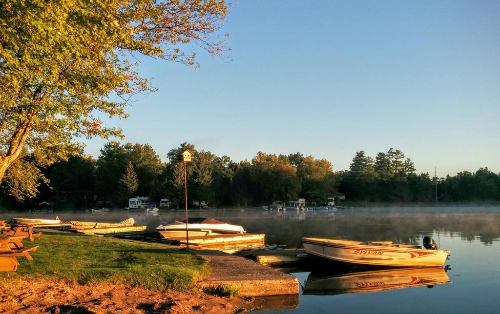 Sunrise Resort Buckhorn Exterior photo